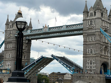 tower bridge