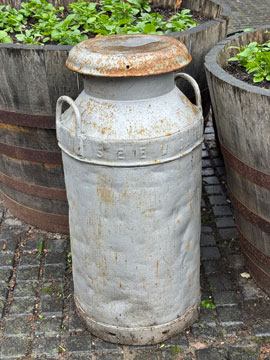 milk churn